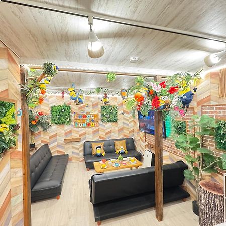 New Open Hotel Jungle Fun Fun J5 Coin Parking 500Yen For 24Hours Usj10 Minutes Osaka Buitenkant foto