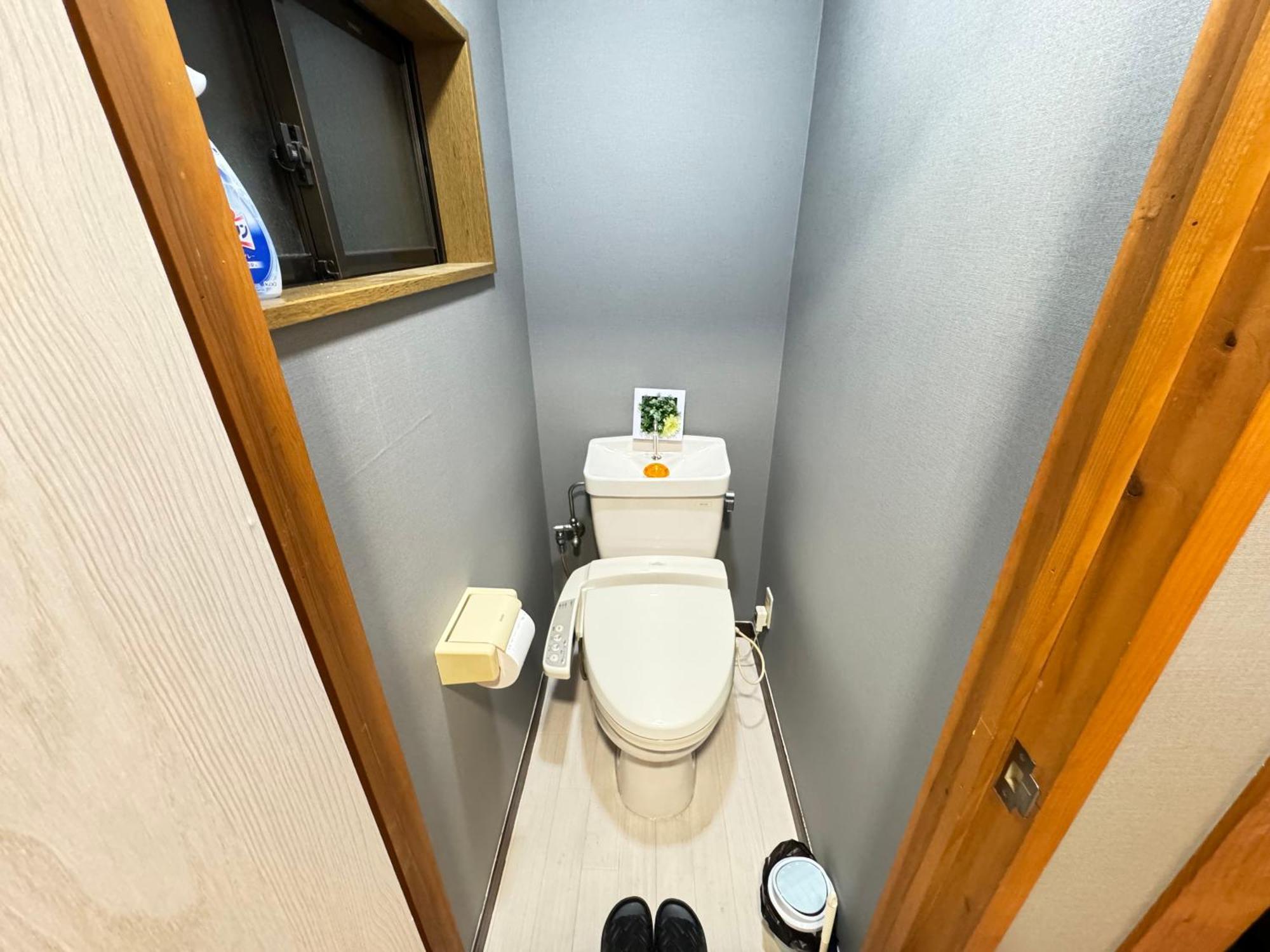 New Open Hotel Jungle Fun Fun J5 Coin Parking 500Yen For 24Hours Usj10 Minutes Osaka Buitenkant foto