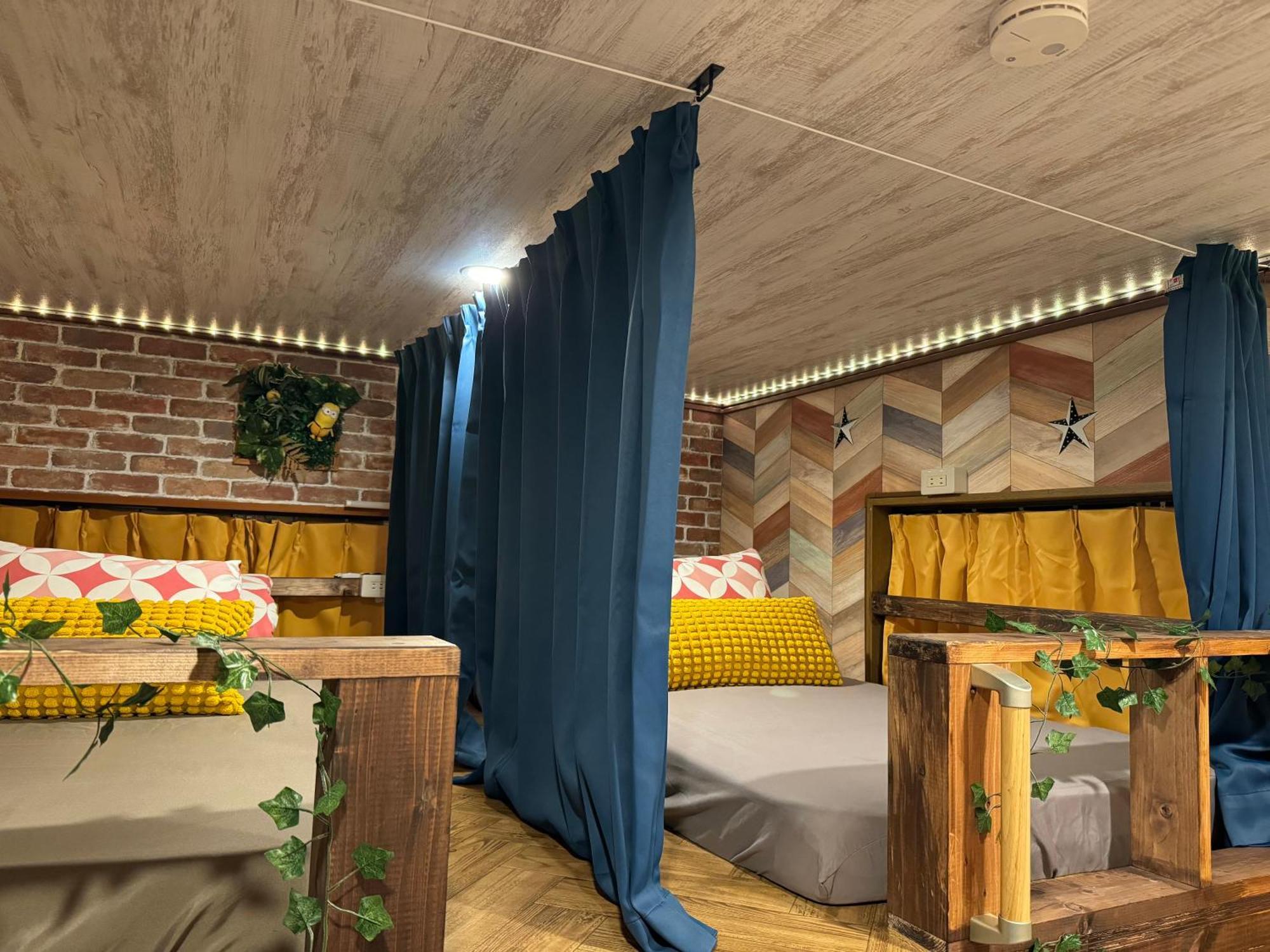 New Open Hotel Jungle Fun Fun J5 Coin Parking 500Yen For 24Hours Usj10 Minutes Osaka Buitenkant foto
